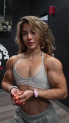 Ruby Rivera (_riverafit)