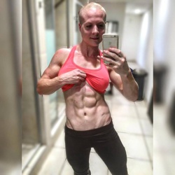 Pictures of Lee Keyrouz